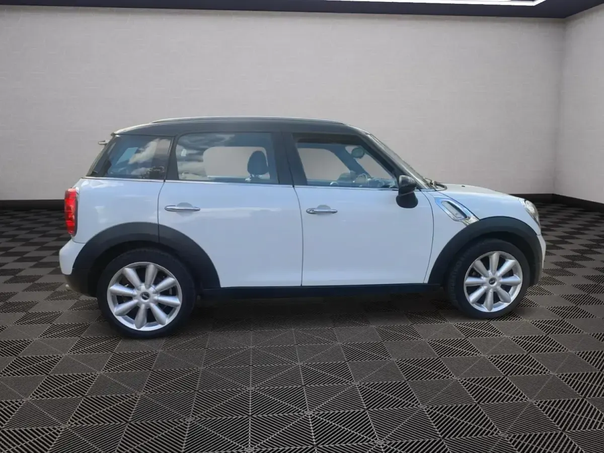 Usado Mini Cooper 122 CV (89 kW) 2011 Blanco Utilitario