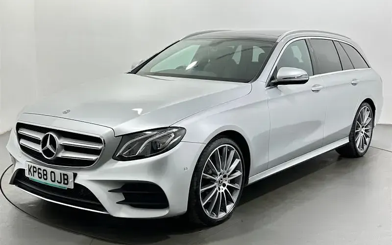 Used Mercedes E220 AMG Line Premium 194 HP (142 kW) 2018 Silver Estate