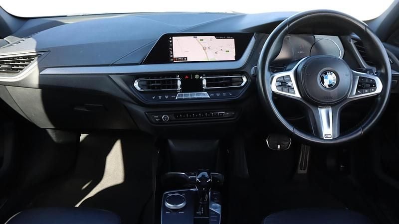 Used BMW 118 M Sport 138 HP (101 kW) 2020 Black Hatchback