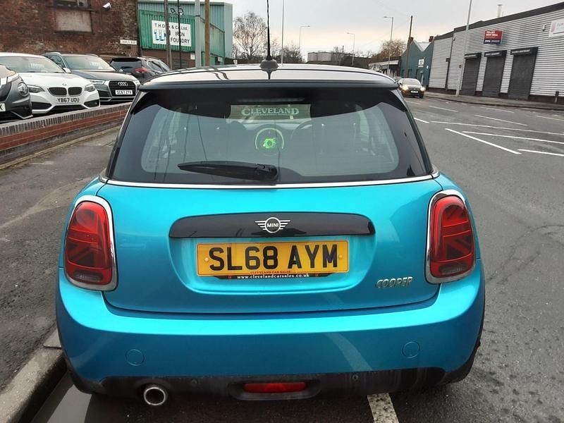 Usado Mini Cooper Hatch 2018 Azul Citadino