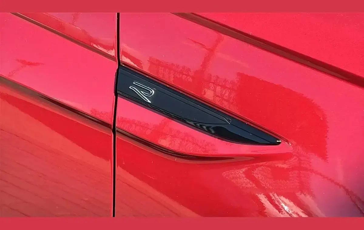 Used VW Polo R-line 108 HP (79 kW) 2023 Red Hatchback