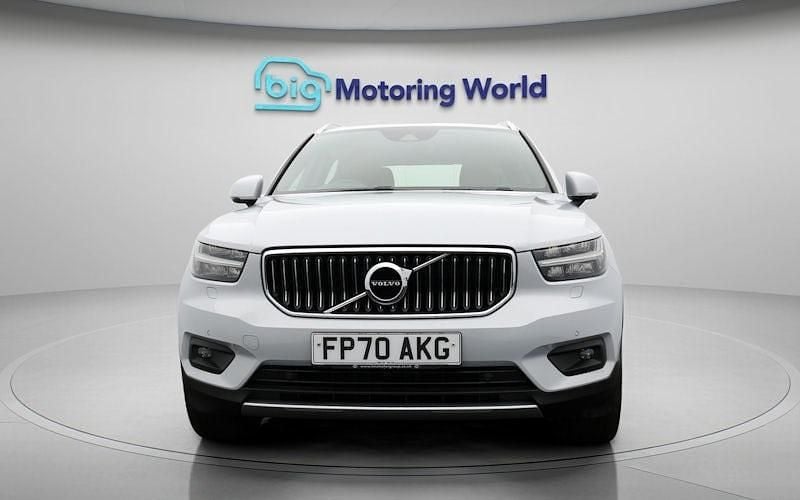 Used Volvo XC40 Inscription 197 HP (144 kW) 2020 Silver SUV