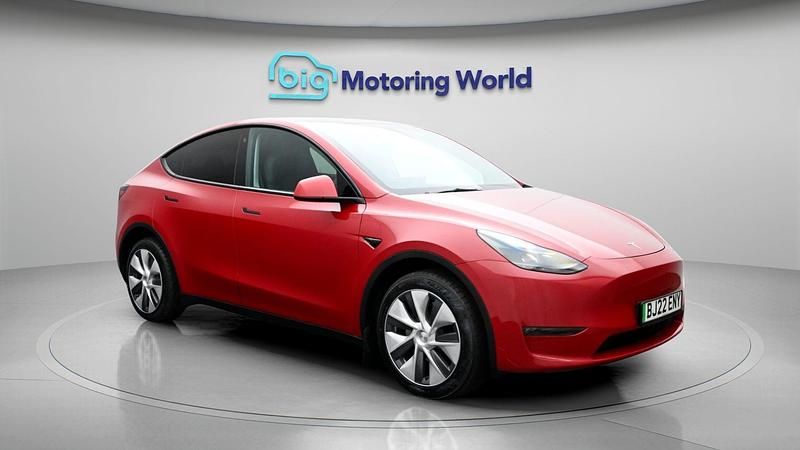Used Tesla Model Y Long Range AWD 378 kW (514 HP) 2022 Red SUV