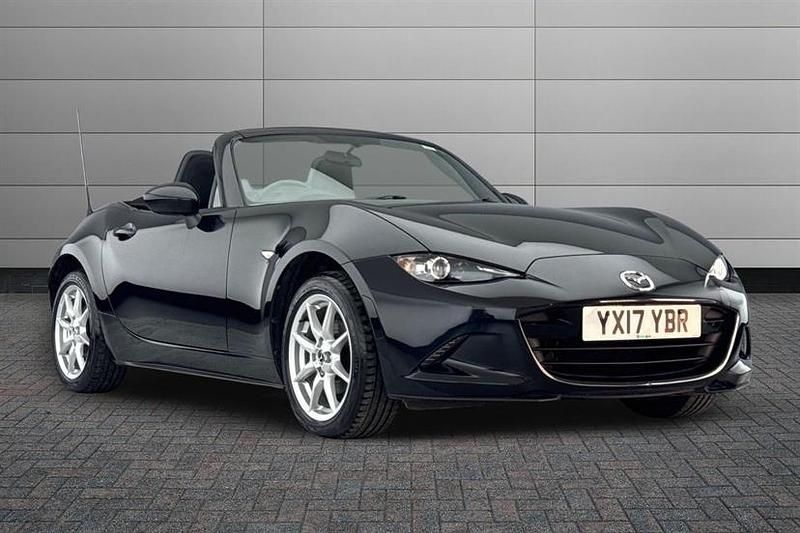 Used Mazda MX5 131 HP (96 kW) 2017 Black Cabriolet