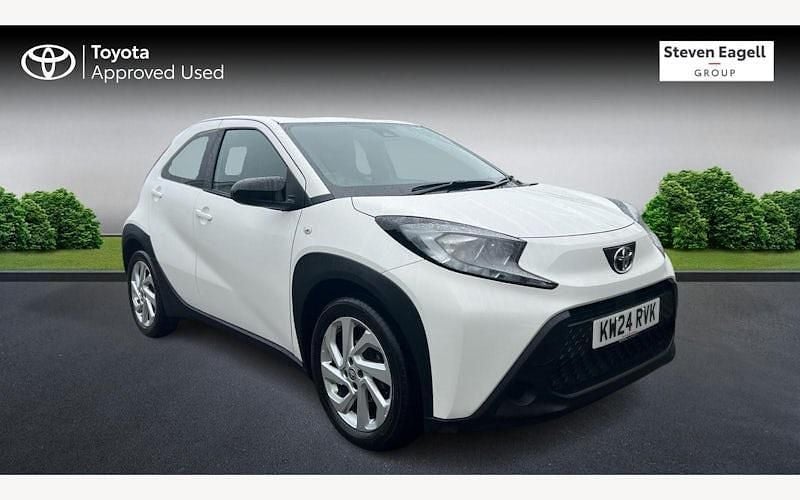 Used Toyota Aygo X PURE 72 HP (52 kW) 2025 SUV