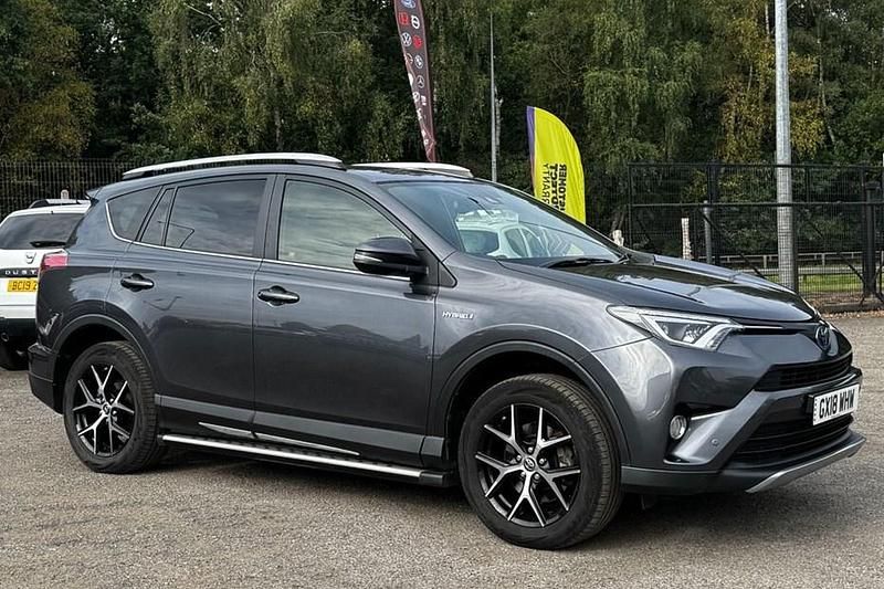 Grey Used 2018 Toyota RAV4 Hybrid SUV | £14,795 (Good price) - Image 1/1