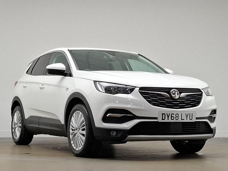 White Used 2018 Vauxhall Grandland X Sport SUV | £8,998 (Good price) - Image 1/4