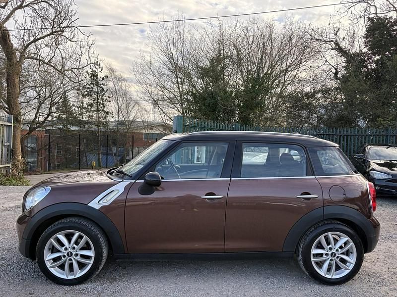 Used Mini Cooper D Countryman 112 HP (82 kW) 2013 Brown SUV