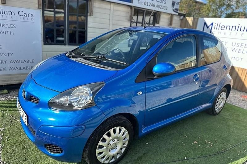 Blue Used 2010 Toyota Aygo Hatchback | £2,195 (Good price) - Image 1/1