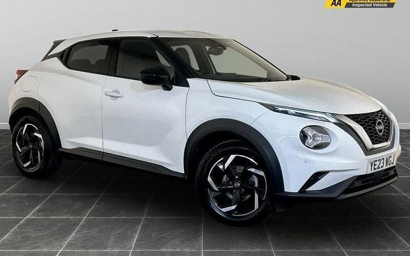 White Used 2023 Nissan Juke N-Connecta SUV | £12,795 (Good price) - Image 1/2