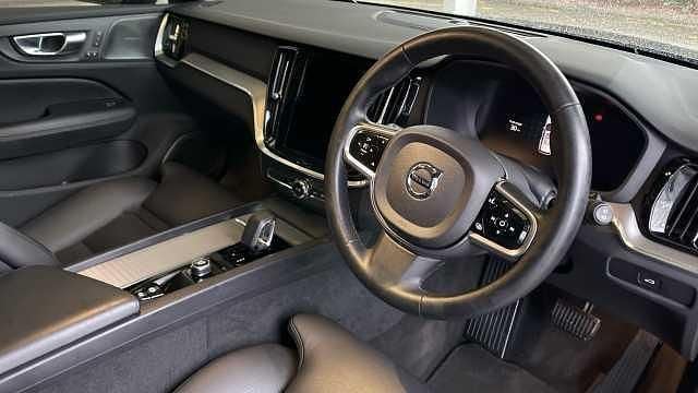 Used Volvo V60 Ultimate 161 HP (118 kW) 2023 Estate