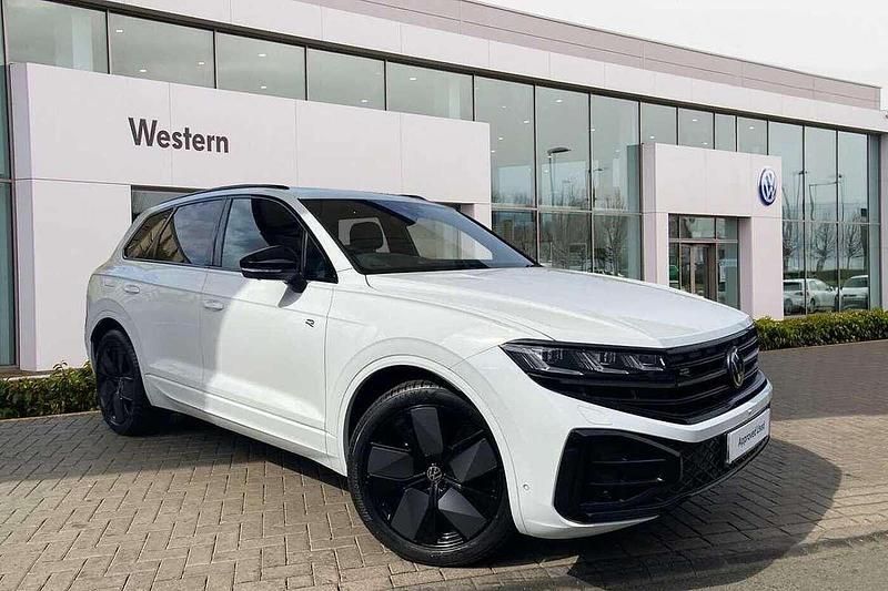 White New 2025 VW Touareg Black Edition SUV | £66,890 - Image 1/4