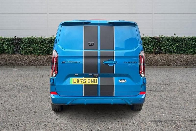Begagnad Ford Transit Sport 160 kW (218 HK) 2025 Blå Van
