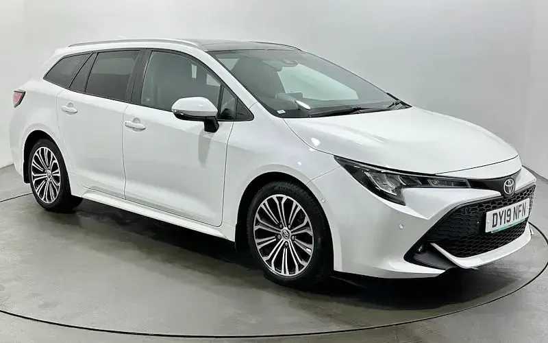 Used Toyota Corolla Design 116 HP (85 kW) 2019 Estate