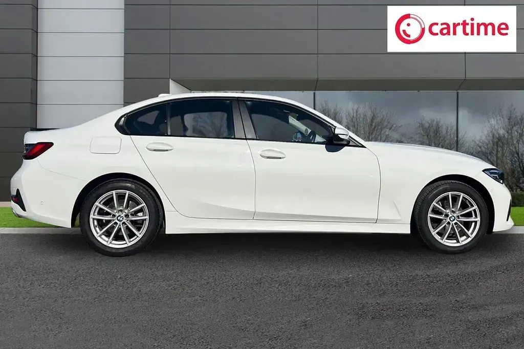 Used BMW 320 Performance 184 HP (135 kW) 2019 White Sedan