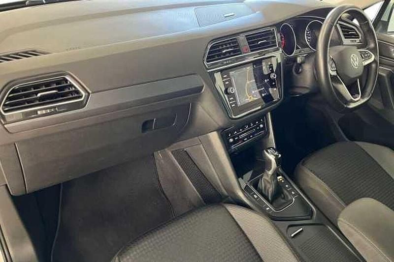 Used VW Tiguan Active 150 HP (110 kW) 2022 Silver SUV