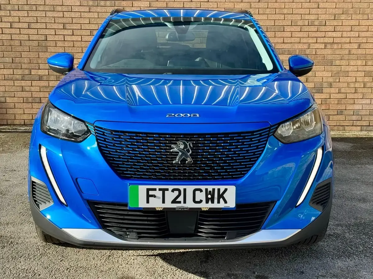 Used Peugeot e-2008 Allure 50 kW (68 HP) 2021 Blue SUV