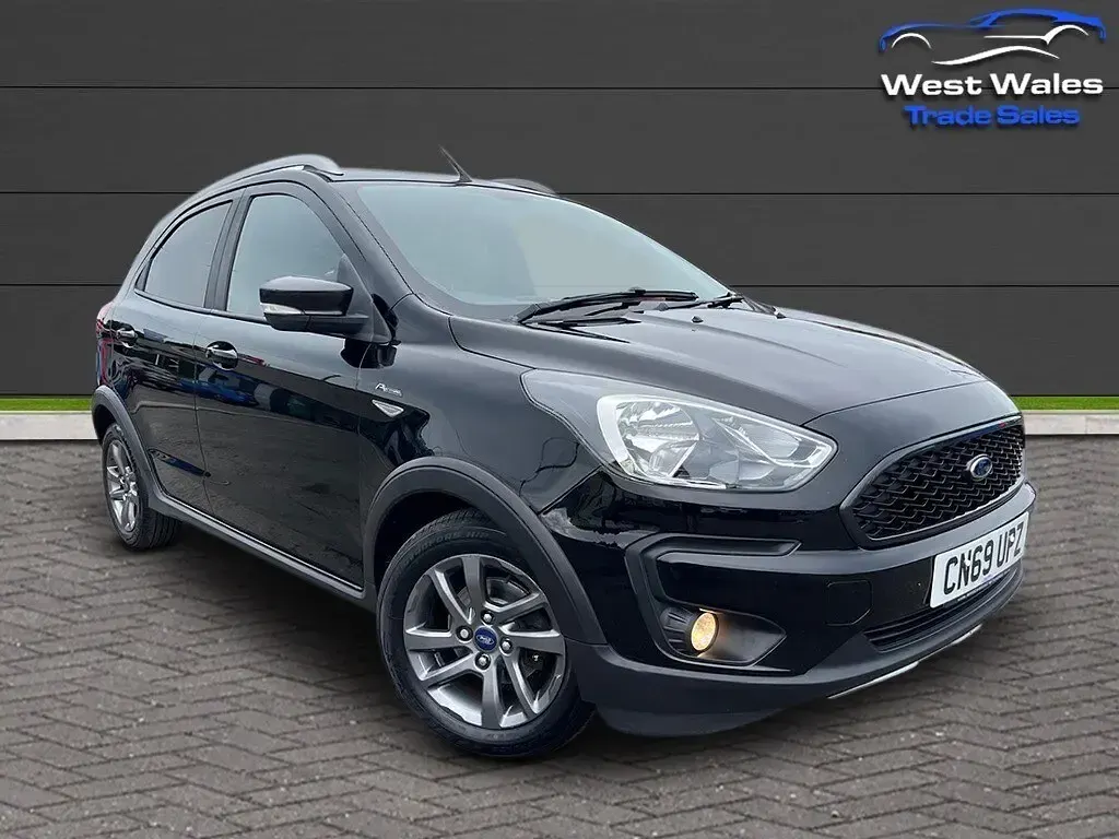 Used Ford Ka Plus Active 85 HP (62 kW) 2019 Black Hatchback