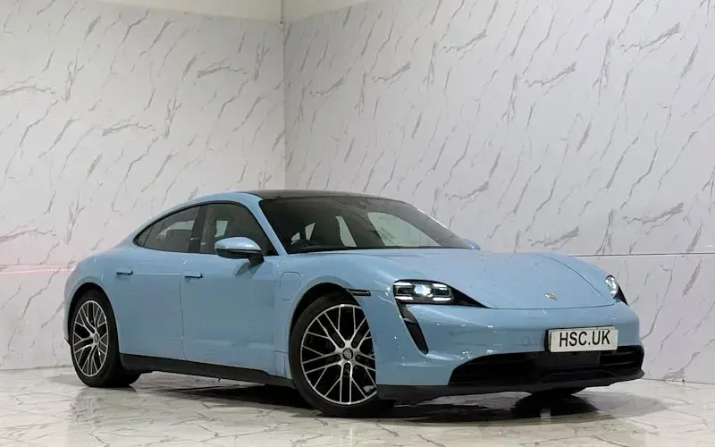 Begagnad Porsche Taycan 350 kW (476 HK) 2023 Sedan