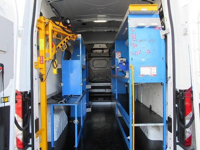 Usado Ford Transit 130 HP (95 kW) 2019 Branco Van