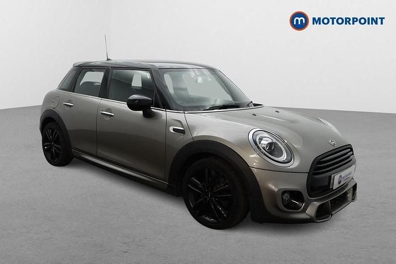 Used Mini Cooper Hatch 136 HP (100 kW) 2019 Silver Hatchback