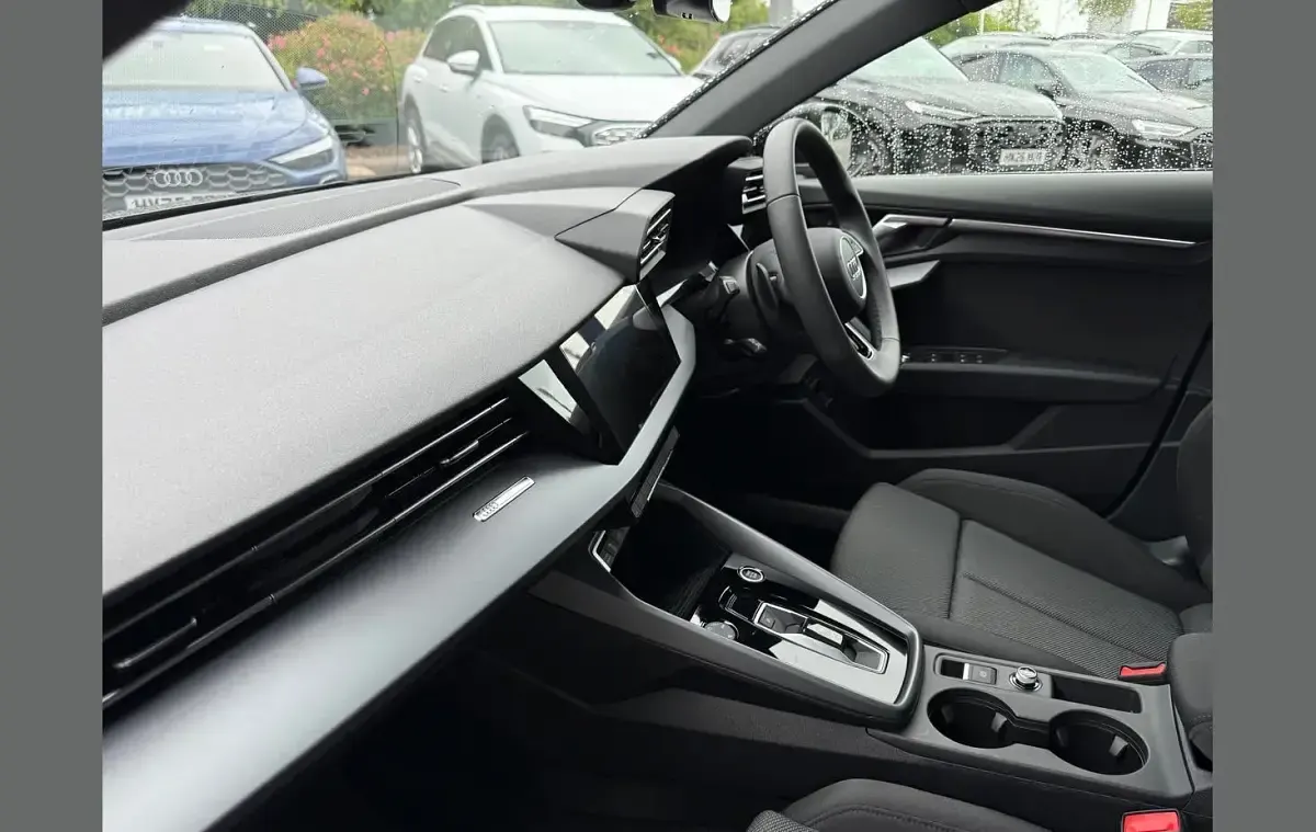 Used Audi A3 e-tron Sport 200 HP (147 kW) 2025 Black Hatchback