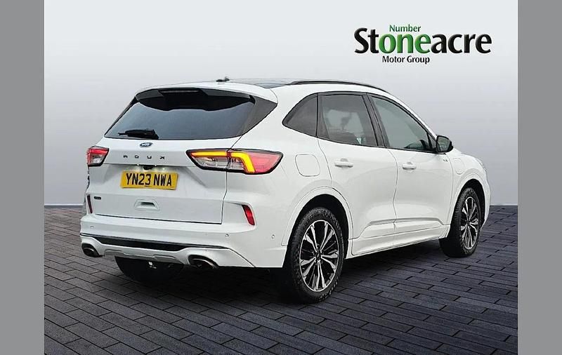 Used Ford Kuga ST-Line X 225 HP (165 kW) 2023 White SUV