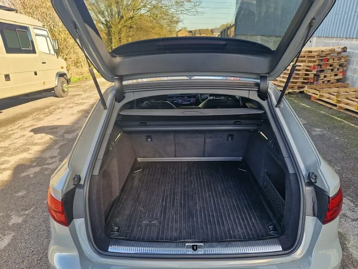 Used Audi A4 Black Edition 245 HP (180 kW) 2019 Grey Estate