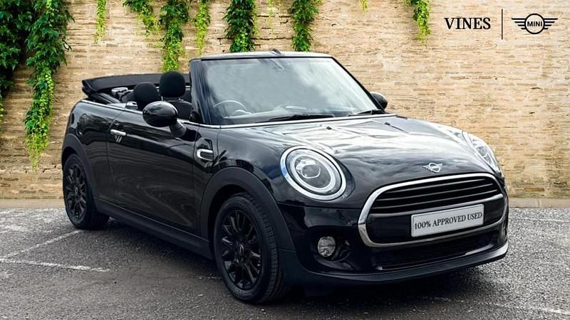 Black Used 2019 Mini Cooper Classic Hatchback | £14,879 (A bit pricey) - Image 1/4