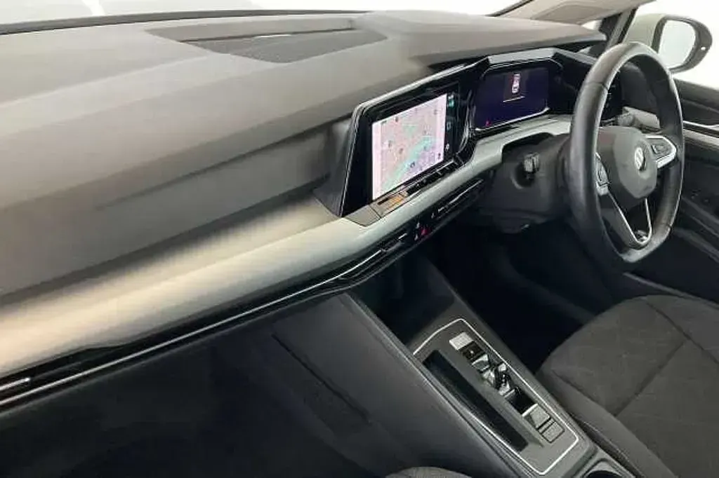 Begagnad VW Golf VII 150 HK (110 kW) 2020