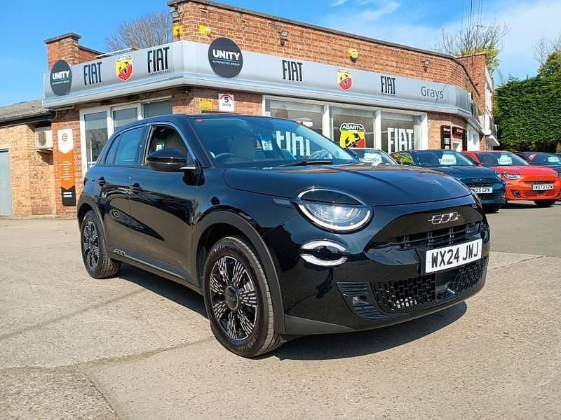 Used Fiat 600 S 100 HP (73 kW) 2024 Black SUV