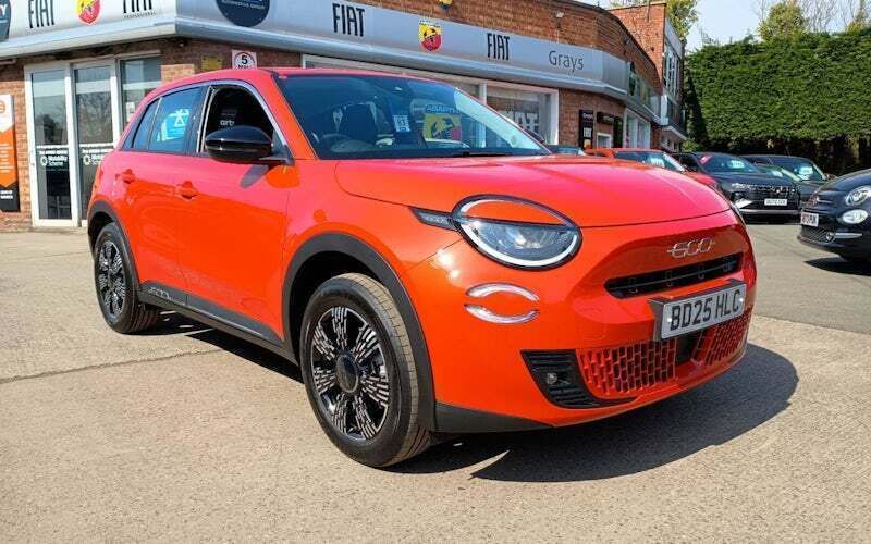 New 2025 Fiat 600 Hatchback | £21,795 (Fair price) - Image 1/4