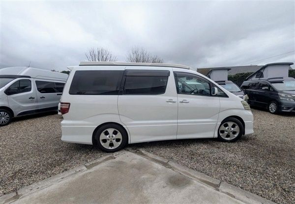 White Used 2007 Toyota Alphard MPV | £23,275 - Image 1/1