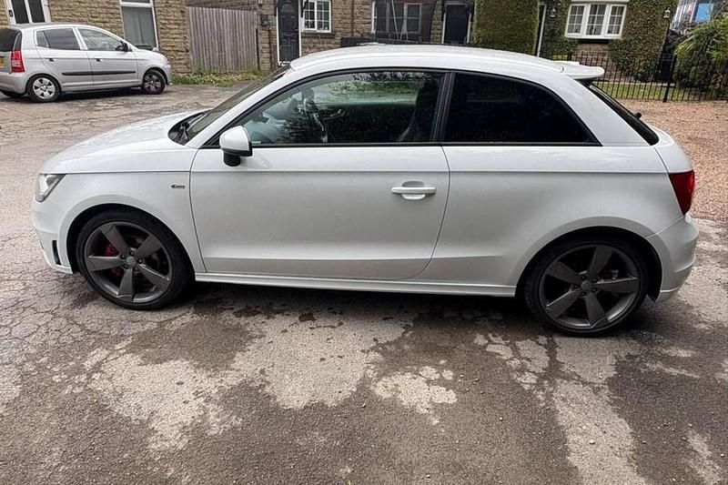 Used Audi A1 Black Edition 2013 White Hatchback