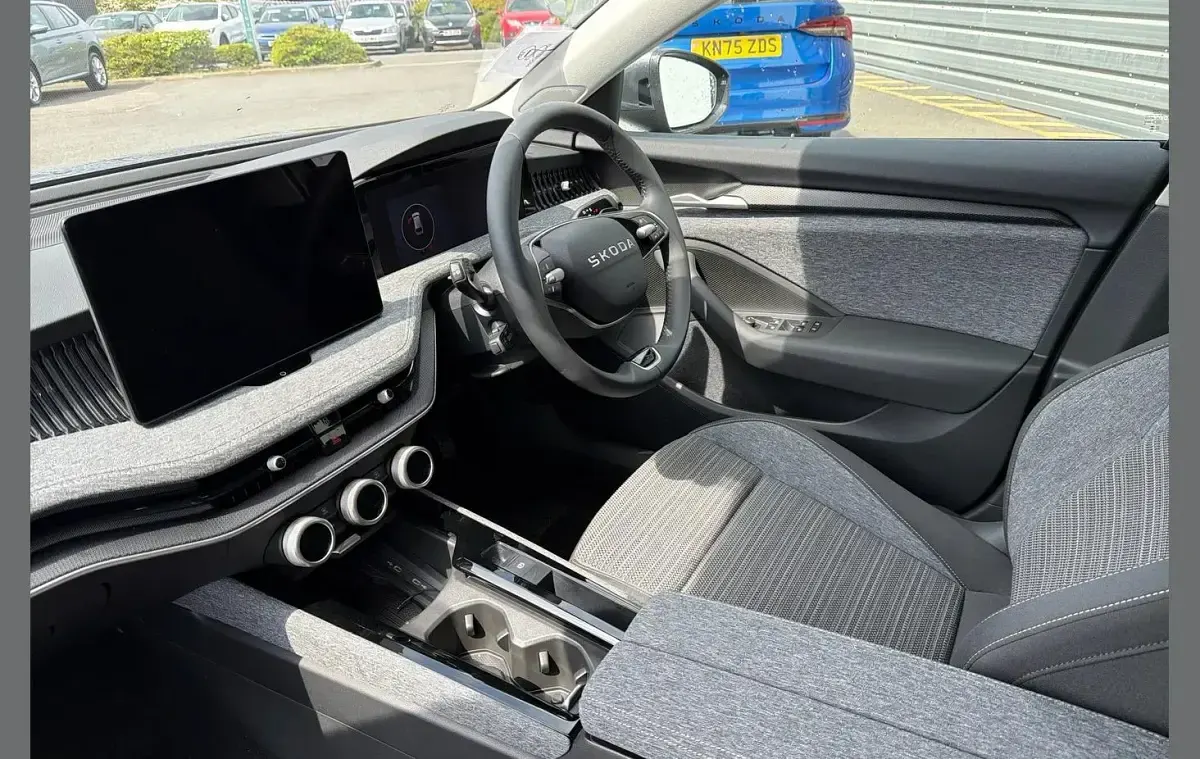New Skoda Superb SE Technology 150 HP (110 kW) 2025 Grey Estate