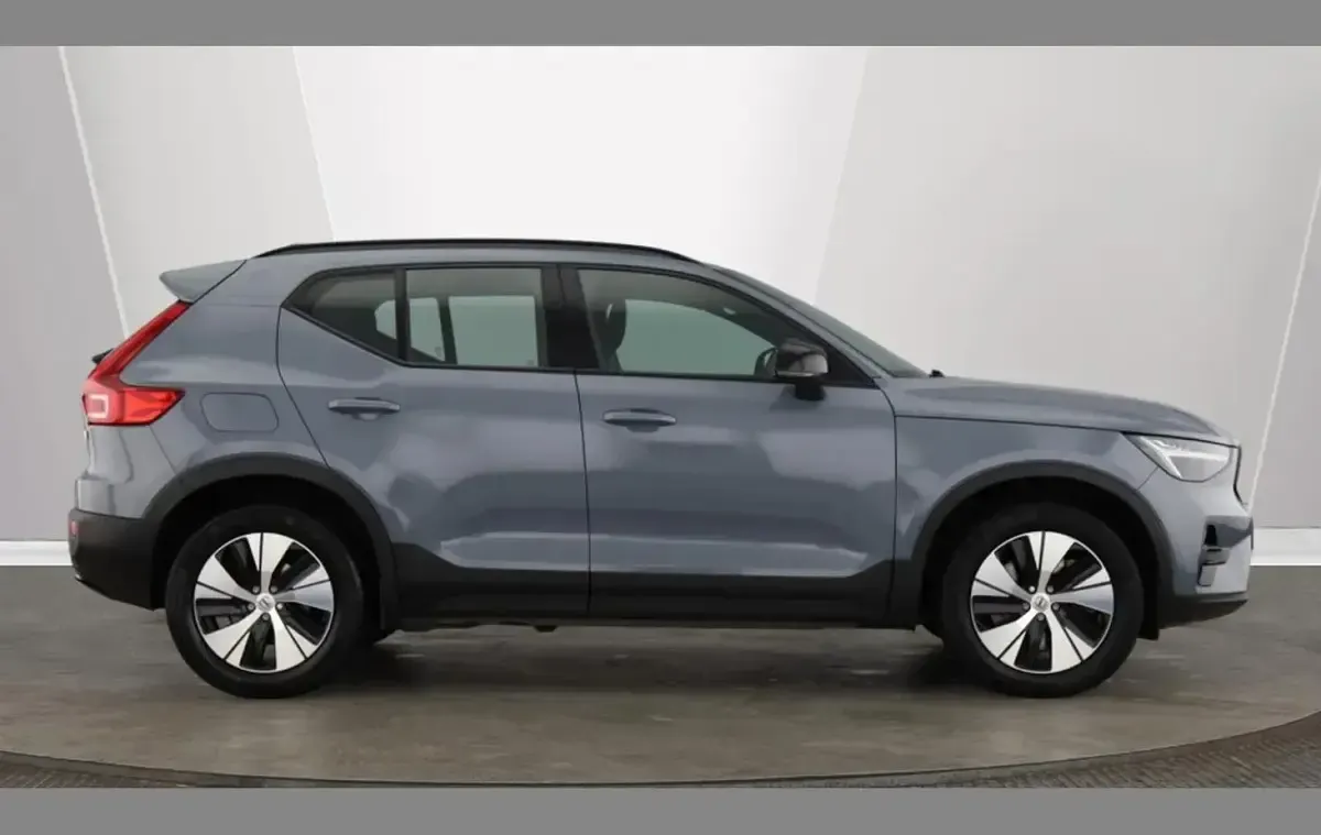Used Volvo XC40 Plus 207 HP (152 kW) 2023 Grey SUV