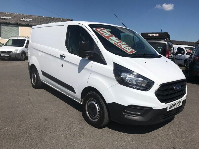 White Used 2019 Ford Transit Custom Van | £7,990 - Image 1/4