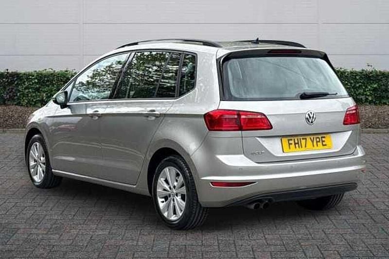 Używany VW Golf VII SE 125 KM (91 kW) 2017 Srebrny Hatchback