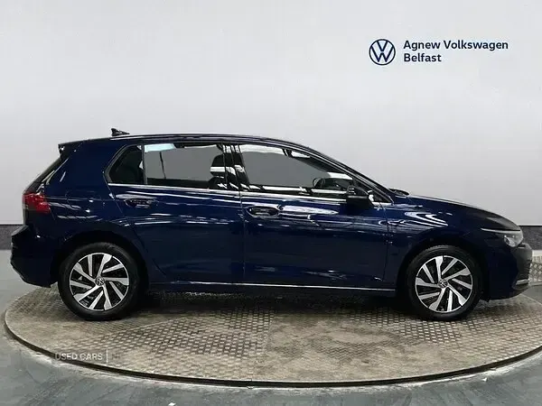 Used VW Golf VIII Style 204 HP (150 kW) 2022 Blue Hatchback