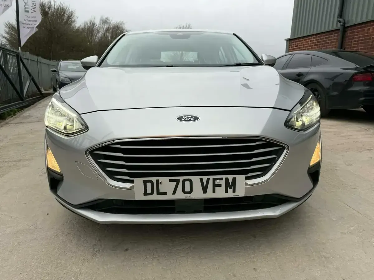 Used Ford Focus Zetec 2021 Silver Hatchback