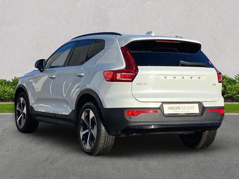 Used Volvo XC40 Plus 163 HP (119 kW) 2025 White SUV