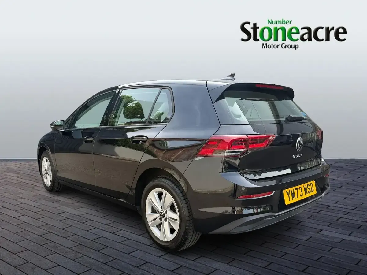Used VW Golf VIII Life 130 HP (95 kW) 2023 Black Hatchback