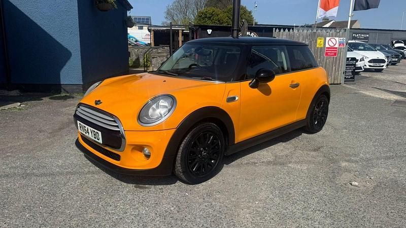 Used Mini Cooper Hatch 136 HP (100 kW) 2014 Orange Hatchback
