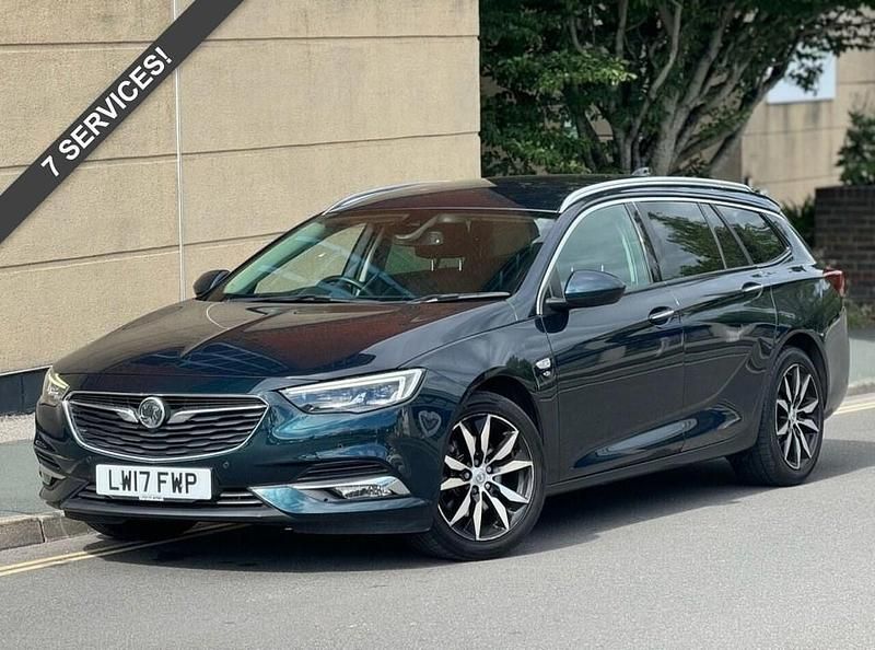 Green Used 2017 Vauxhall Insignia Elite Estate | £9,995 (Fair price) - Image 1/3