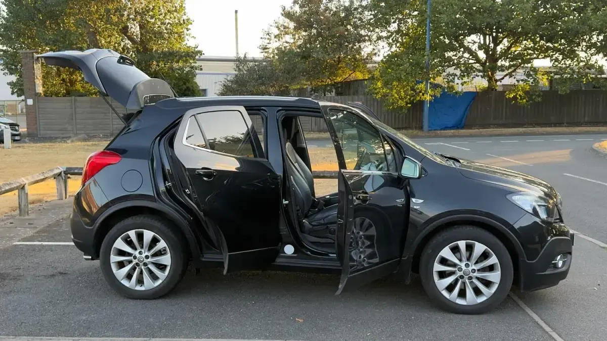 Used Vauxhall Mokka 140 HP (102 kW) 2015 Black SUV