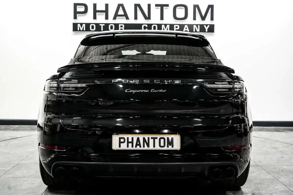 Used Porsche Cayenne Turbo 550 HP (404 kW) 2019 Black SUV