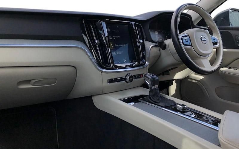 Used Volvo V60 Inscription 190 HP (139 kW) 2019 Grey Estate