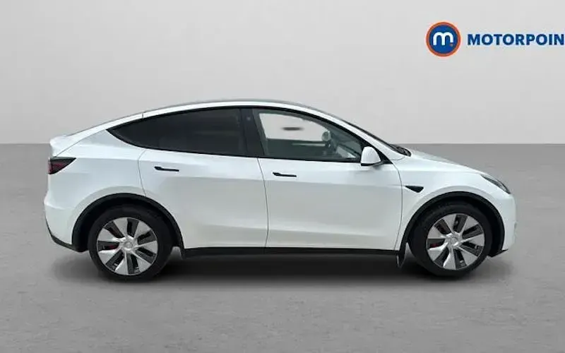 Used Tesla Model Y Long Range AWD 286 kW (389 HP) 2025 SUV