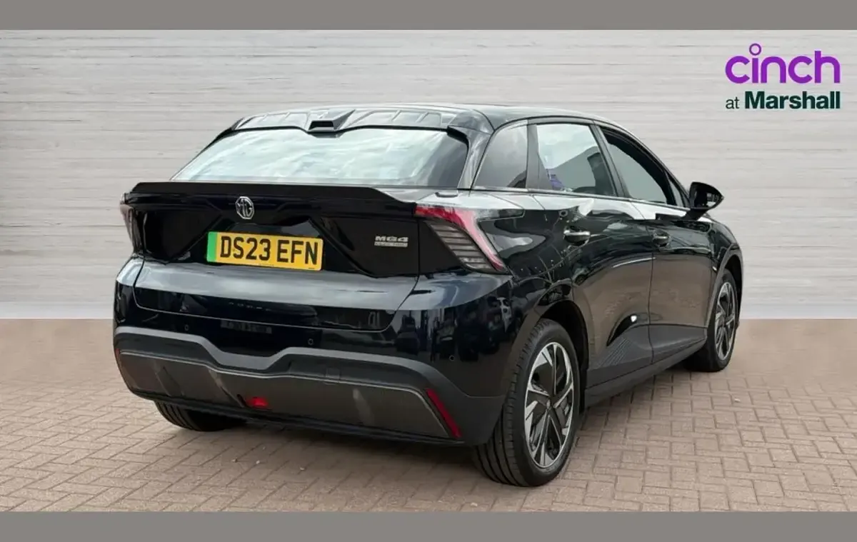 Used MG MG4 EV SE 125 kW (170 HP) 2023 Black Hatchback