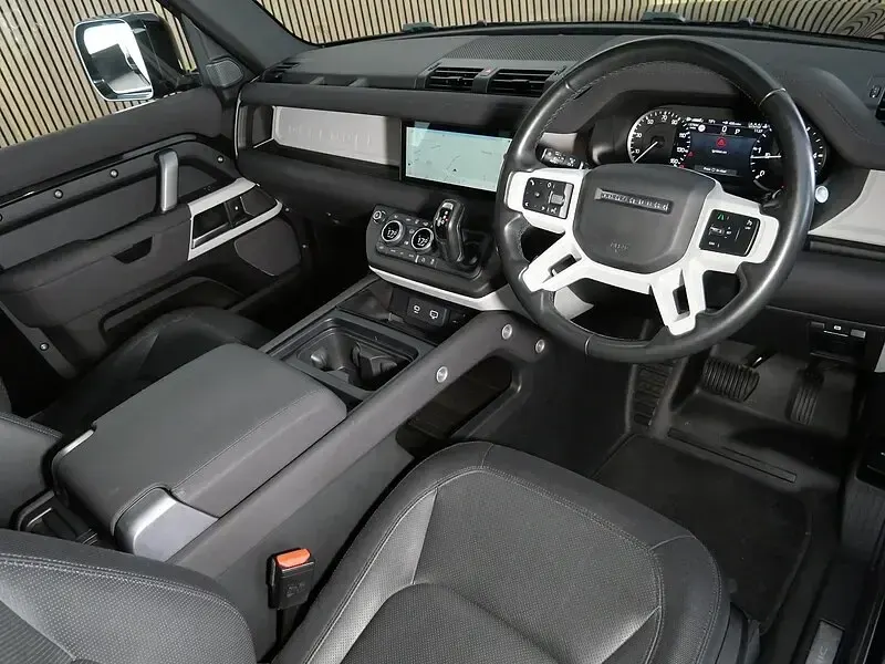 Used Land Rover Defender SE Dynamic 2022 Black SUV